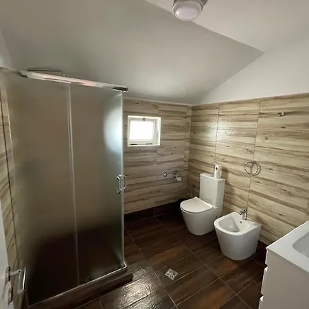 Apartment Center *